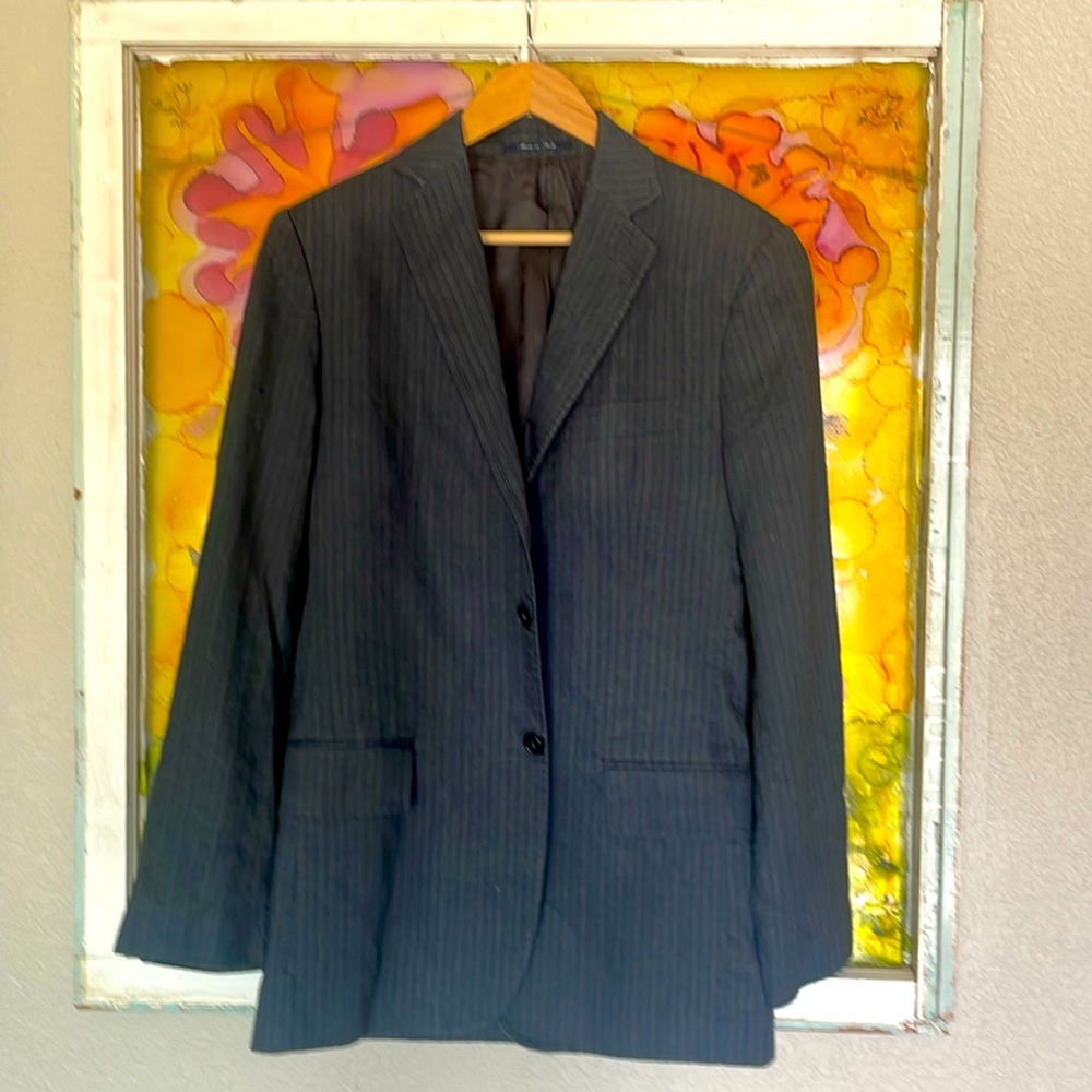 Men’s 38R H Hilfiger jacket. Upscale Tommy Hilfiger brand.